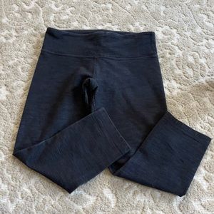 Lululemon cropped leggings size 6
